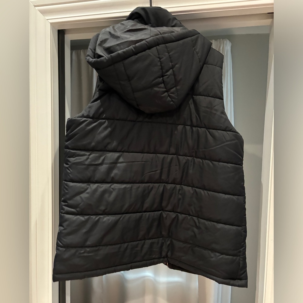 Hooded long vest - Picture 2 of 3
